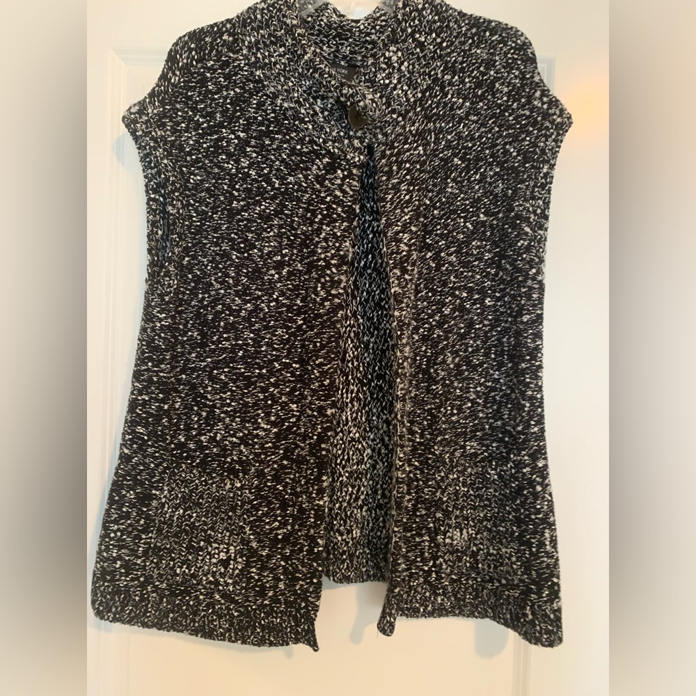 Heavy Over Sweater with Pockets Jones New York Black & White One Top Button